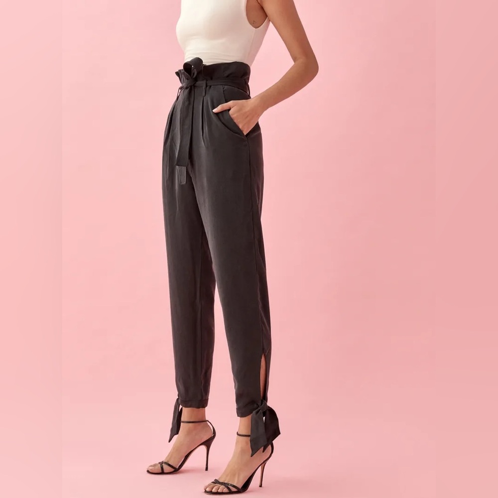 Reformation Petite Avalon in Black Belted Paperbag Tie Ankle Pants 2P $178